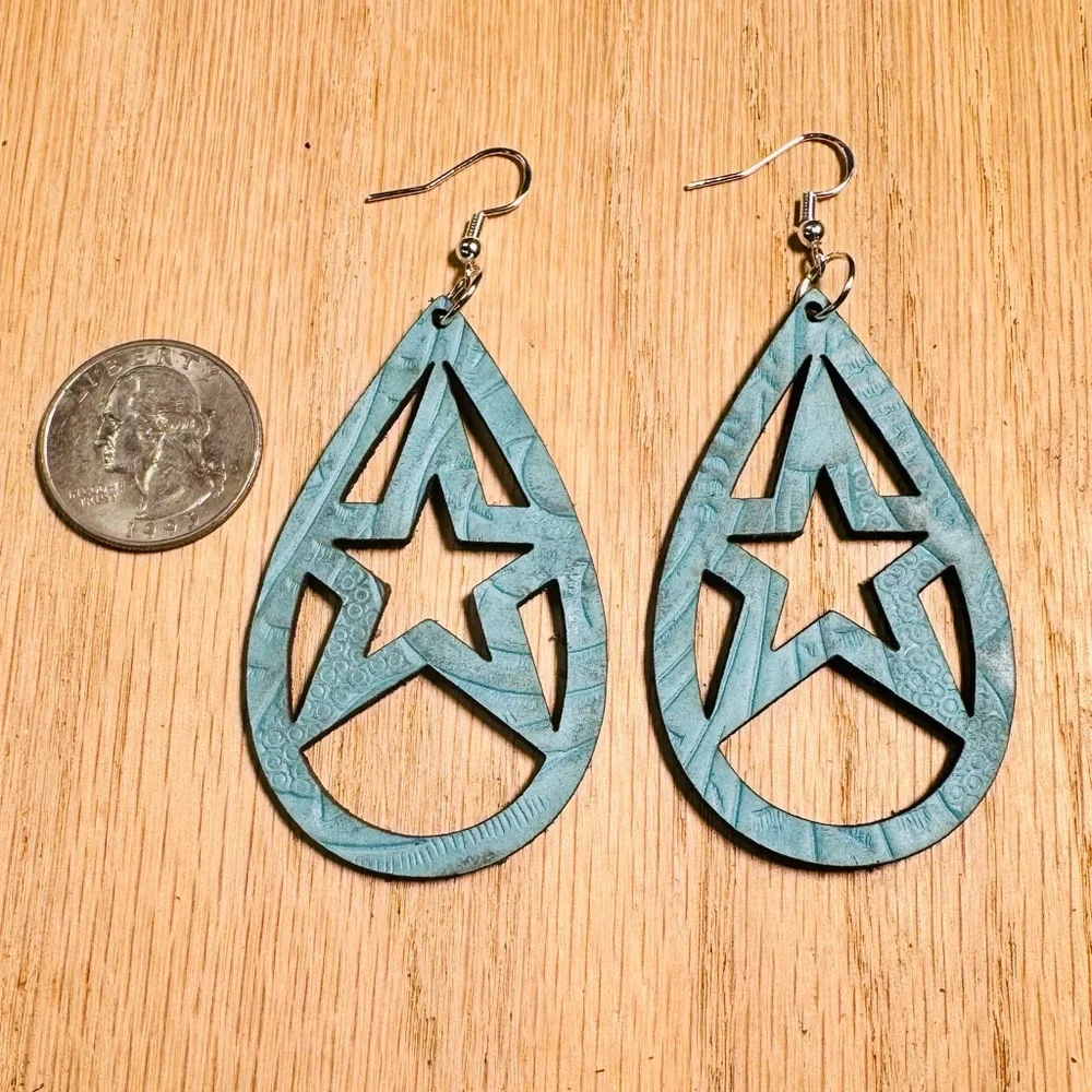 Leather Earrings embossed aqua star teardrop -handmade jewelry - Picture 7 of 8